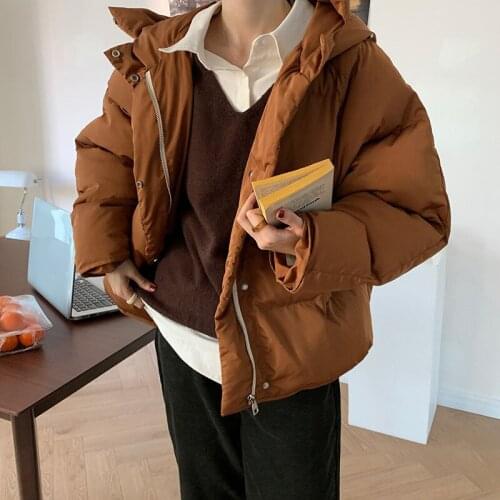 Solid color hooded thickened ladies cotton-padded jacket, cold and windproof ladies jacket
