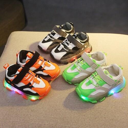 2021 Autumn New Childrens Led Light Shoes Childrens 1-5 Year Old Boys' Sports Shoes Childrens Toddler Shoes