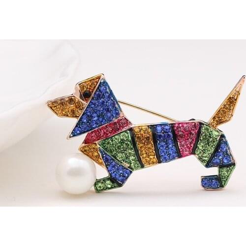New cartoon cute color puppy brooch inlaid with pearl joker animal brooch for women