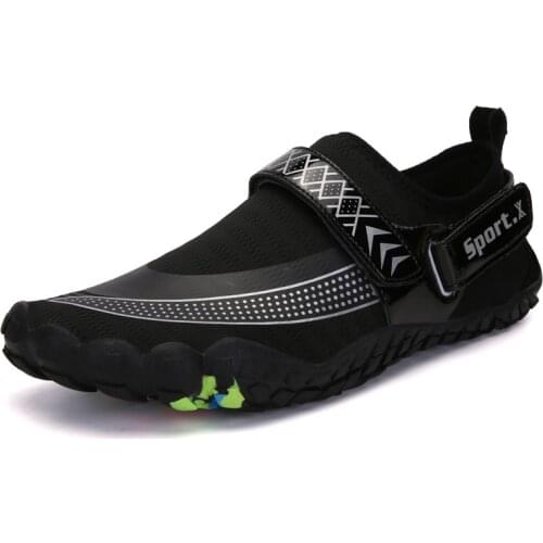 Yukyguuter Sport Shoes