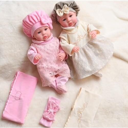 45CM Reborn Baby Doll Girl Reborn Bebe Toys with Carpet Lifelike Real Bebe Doll Soft Silicone Doll No Function Girls Toy Gifts