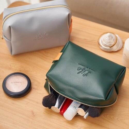 Fashion Makeup Bag Toiletry Bag Cosmetic Bag Portable High-quality PU Leather Waterproof And Wear-Resistant Convenient To Carry