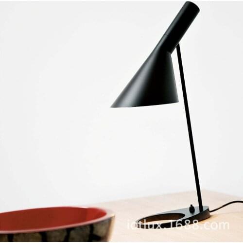 Nordic simple desk lamp creative cafe bedroom restaurant personalized creative floor lamp bedside desk lamp