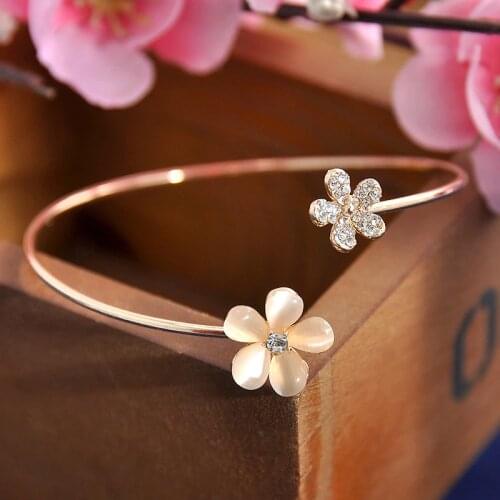 2021 Fashion Flower Opal Crystal Bracets Women GirlGold Color Cuff Hot Sale Bracelet Bangle Charm Jewelry Gift Fashion Jewelry