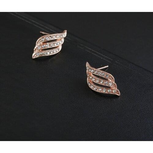 Korea New Fashion Rose Gold Color Crystal Stud Earrings for Women Elegant Cute Geometry Earrings Brincos Jewelry Wholesale