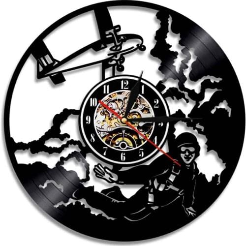 Parachute Jumping Adventure Vinyl Record Wall Clock Sky Sport Home Decor Silent Quartz Clock Skydiver Modern Design Wall Watch