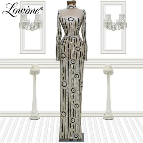 Heavy Beaded Dubai Arabic Evening Dresses 2021 Long Sleeves Middle East Women Formal Evening Wear Celebrity Party Gowns Robes