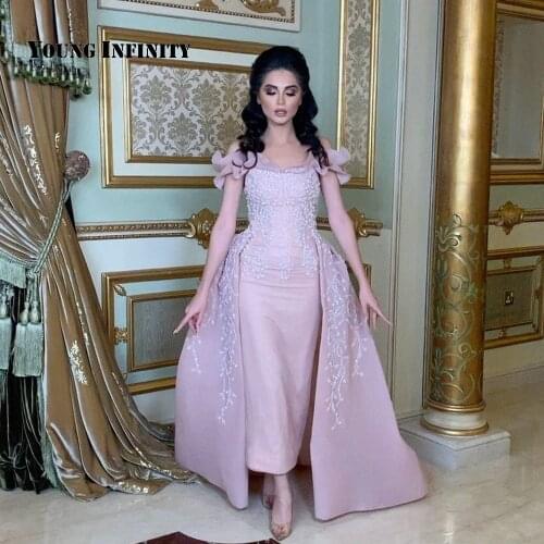 Elegant Saudi Arab Light Purple Long Evening Dress 2020 with Over Train Beaded Pearls Sexy Off Shoulder Dubai Formal Party Gown