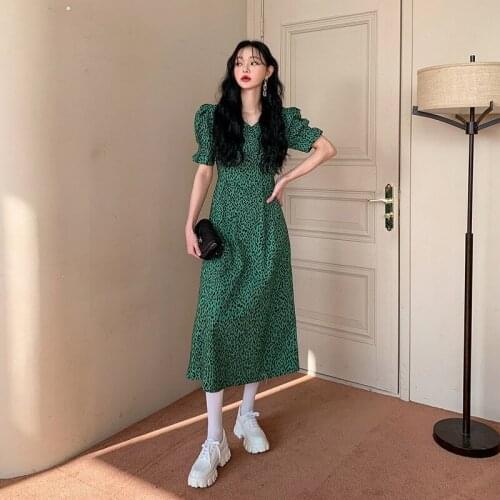 VICONE Han edition chic sweet spot temperament type of cultivate ones morality show thin leopard v-neck waist dress