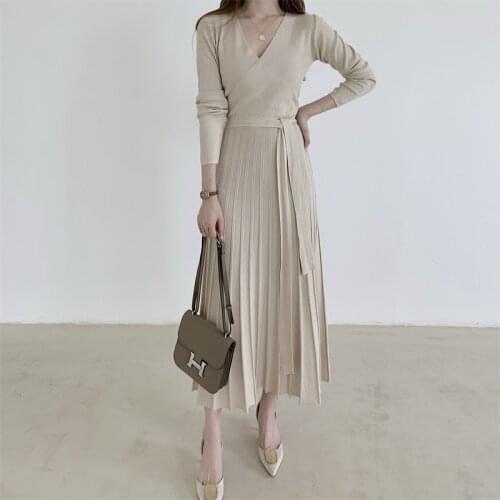 Long Sleeve Pullover Shots V Neck fashion temperament knitt Dress female 2021 New Long Dress slim High waist Pleated Dress 895A