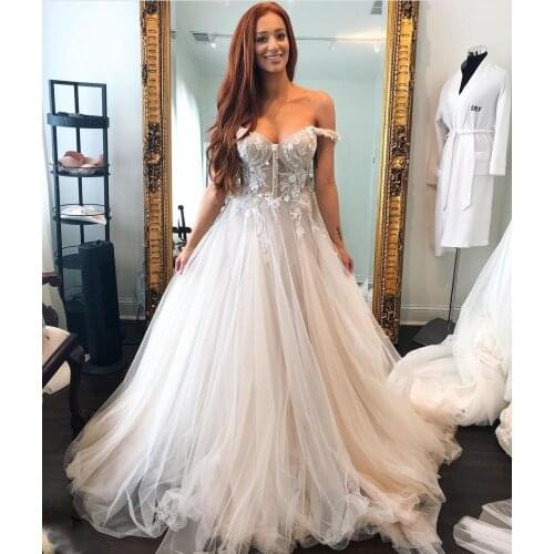 Vestidos de Noiva Off Shoulder Tulle Wedding Dress 2020 A-Line Lace Appliques Sweetheart Court Trian Women Brides Gorgeous
