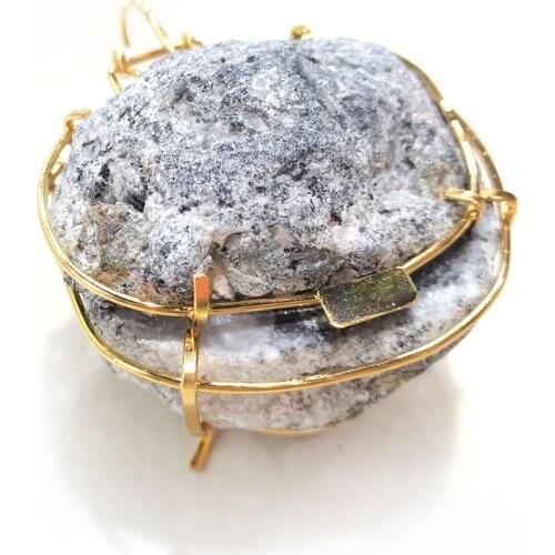 Handmade Natural Agate Geode Jewelry Box Rough Agate Cornucopia Quartz Cluster Ring Box Healing Crystal Stone Women Jewelry Gift