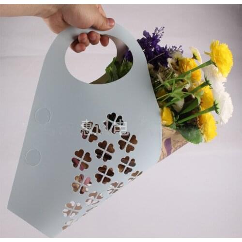 5pcs Portable Kraft Four-leaf Straw Hand Basket Flower Packing Bags Material Hollow Out Bag Wrapping Decoration