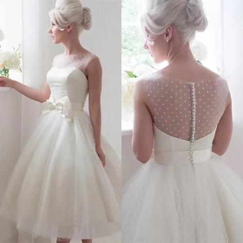 Lace Vintage Wedding Dresses with Bow 1950s White Polka Dot Tulle A Line Knee Length Pearls Bridal Gown Illusion Backless 2021