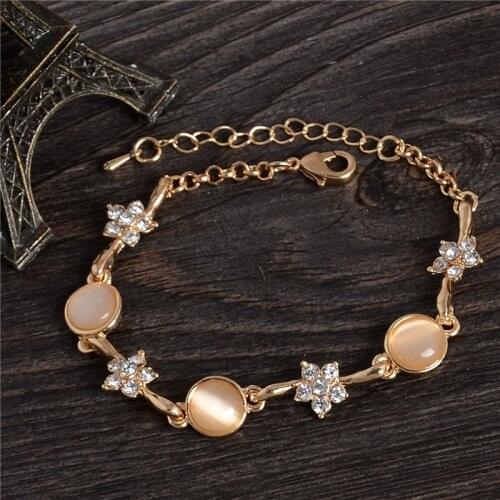 Delicate Little Flowers Ornament Chain Bracelet For Girl Charming Banquet Accessory Womens Elegant Opal Jewelry