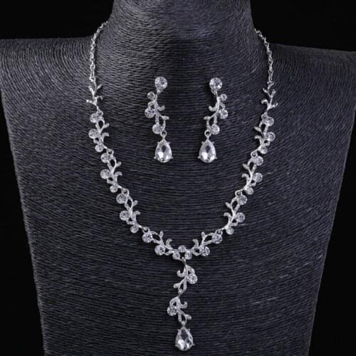 Fashion Bridesmaid Bride Accessories Set Luxury Crystal Rhinestone Water Drop Clip Earrings Necklace Bridal Jewelry Sets