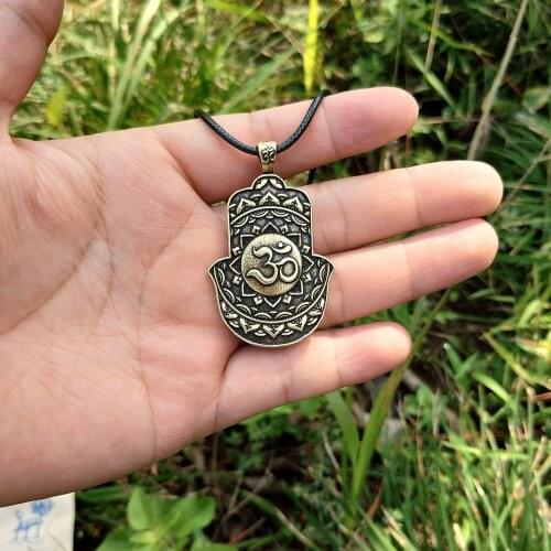 LANGHONG 1pcs The OM Necklace Tibet Mandala Necklace Tibet Spiritual Necklace Geometry amulet Religious jewelry