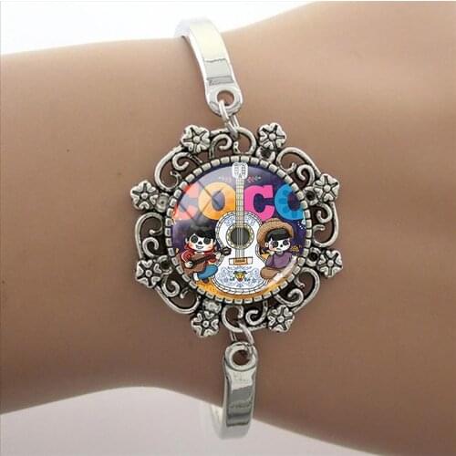 Disney Dream Travels Bracelet Glass Handmade Classic Ladies Jewelry Cabochon Dome High Quality Bracelet Cartoon Bracelet