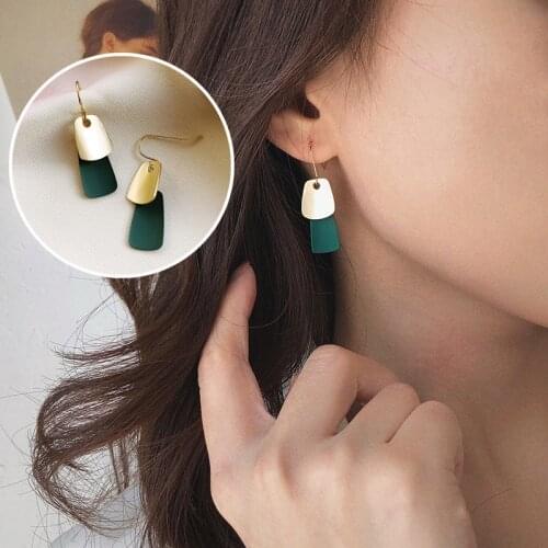 Fashion Mo Landi Two-color Women Earrings Quality Metal Baking Varnish Hook Eardrop Geometry Stud Earrings Elegant Ear Pendants