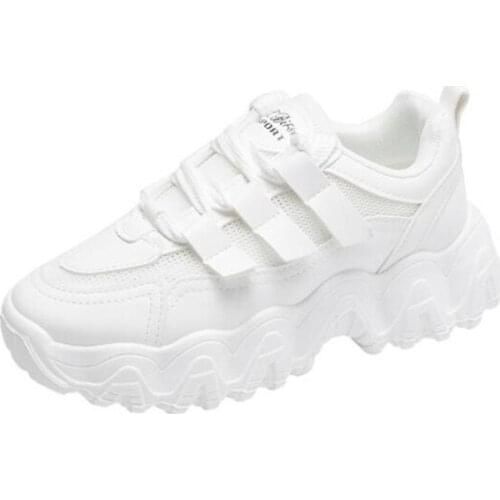 Neue in 2020 Komfortable Schwamm Kuchen Unten 6CM Erhöhen Mesh Gummi Sohle frau Casual Motion Schuhe Fabrik Direkt verkäufe