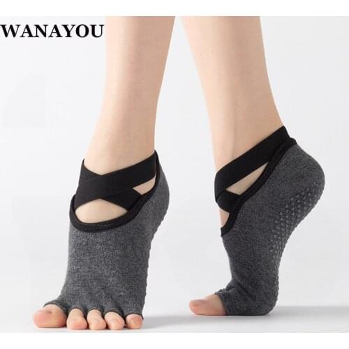 WANAYOU Women Backless Cross Strap Yoga Socks,Anti Slip Cotton Ballet Exercise Socks,Breathable Half-fingers Gym Fitness Socks