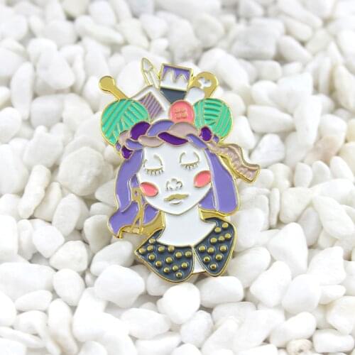Craft Queen Hard Enamel Pin Girl on the head Knitted wool decoration Fun and shiny knit style badge Denim backpack fun pin
