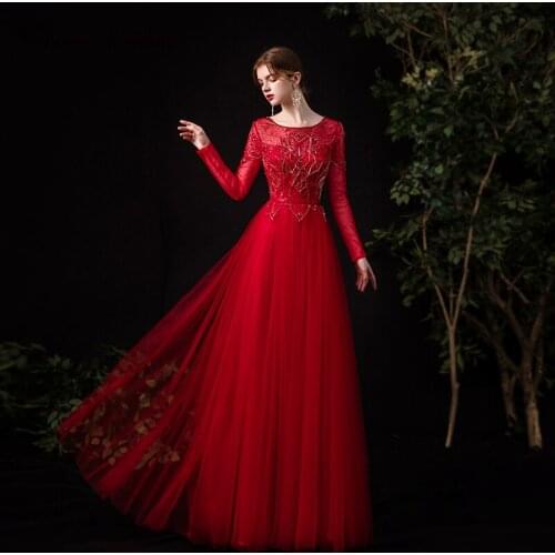 Robes de soirée Red Long Sleeves Evening Dresses Beaded Sequined Scoop A Line Illusion Back Prom Celebrity Formal Party Gown