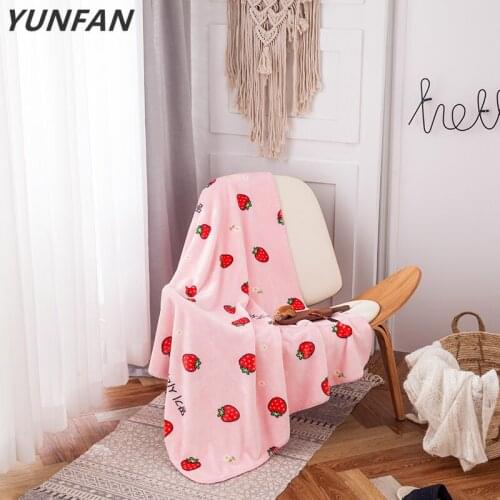 Strawberry blankets fashion twin girls blankets Throw Flannel blanket on Bed/car/sofa cartoon kids rugs fruits double blankets