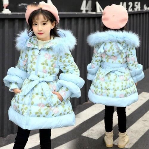 Girls lovely hat, hot cotton coat, childs thin impression in winter