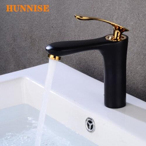 Cold and Hot Bathroom Sink Faucet Single Handle Single Hole Bathroom Basin Faucet Mixer Black Gold Fashion Bathroom Sink Faucet