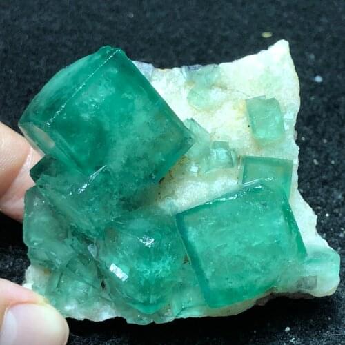 126.8gNatural rare square green fluorite mineral specimen crystal healing energy ring vein stone home decoration