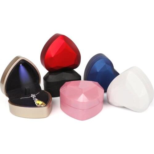 Luxury Heart-Shaped LED Light Wedding Ring Box With Display Storage Jewelry Decoration Box Ring Pendant Bag Birthday Gift
