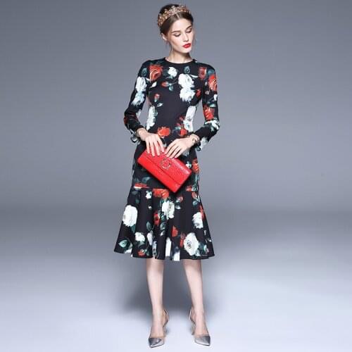 Customized Runway Designer Boutique Elegant Retro Dress Womens Red White Rose Printed Full Sleeve Mermaid Dresses