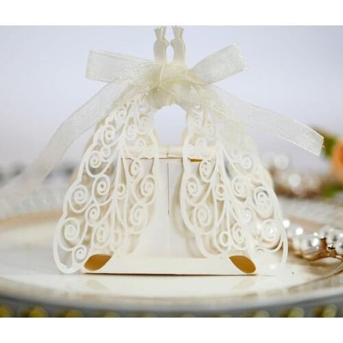 10pcs Peacock Laser Cut Carriage Favors Cookie Box Gifts Candy Boxes with Ribbon Baby Shower Dragee Gift Bags Wrapping Supplies