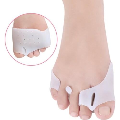 Orthopedic Insole Shoes Inserts Forefoot Pad Toe Valgus Corrector Toe Cushion Toe Separator Three-hole Clamp Foot Pad Care Gel