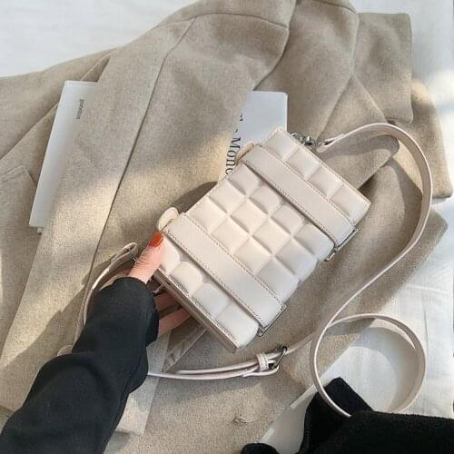 Hot Sale 2021 New Trendy Fashion Rhombus Shoulder Messenger Bag Personalized Ladies Small Square Bag Simple High-quality Handbag