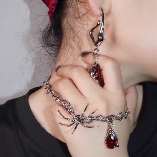 MWSONYA New Design Personality Spider Shape Blood Drop Pendant Twist Necklace women earrings Lady Party Jewelry Gift