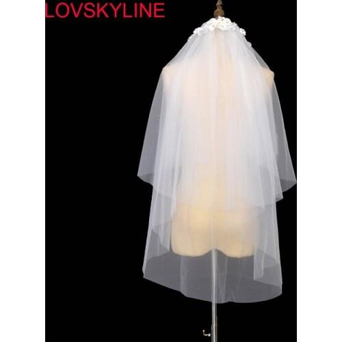 LOVSKYLINE White Ivory 2 layers Bridal Veil Beautiful Flowers appli Cathedral Short Wedding Veils Cut Edge With Comb Bride Veils