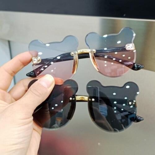 Novelty Childrens Sunglasses Cute Cartoon Bear Sunglasses for Girl Boy Anti-glare Anti-radiation Baby Sunglasses Outdoor Travel