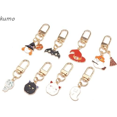 IY Hand Dripping oil Vintage Keychain Halloween Charms Cat Hat Pumpkin Bat Alloy Pendant Car Bag Keyring Key Chains Couple Gift