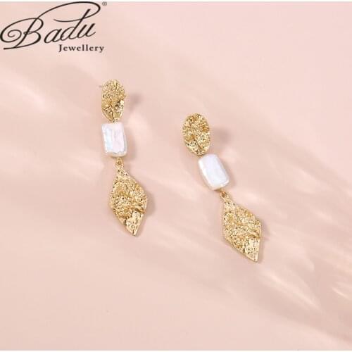 Badu Irregular Metal Long Dangle Earrings Simple Geometric Natural Pearls Pendant Earrings For Women Jewelry Fashion Accessories