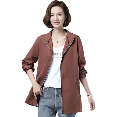 Middle-Aged Womens Jackets 2021 Spring Autumn New Casual Mid-Length Hooded Windbreaker Outerwear Female Coat Plus Size 5XL