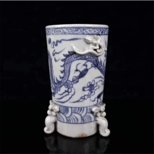 Jingdezhen Blue and White Porcelain Round Pen Container Zodiac Dragon Painting Three-Foot Double Ears Pen Container