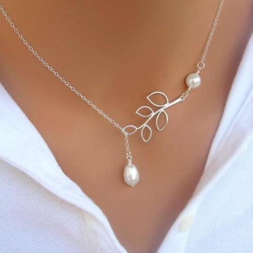 Fashion Women Hollow Leaf Faux Pearl Pendant Clavicle Chain Necklace Jewelry Christmas Birthday Gift