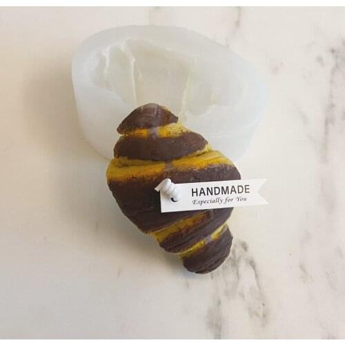 3D Croissant Bread Simulation Scented Candle Mold Silicone Food Resin Soap Molds For Handmade Tools