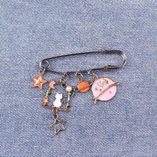 Kawaii Cat Planet Pin Chain Brooches Metal Pins For Clothes Badge Jewelry Gift Accessories Clothes Lapel Pin Metal Icons Brooch