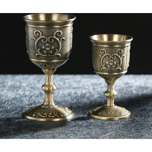 Vintage Carving Elegant Pattern Zinc Alloy Wine Cup Metal Goblet Drinkware Gift Creative Cocktail Glasses Whiskey Mug Handicraft