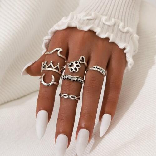 Spring Summer Pack of 7 Creative Knuckle Rings With Metal Embossed / Wave / Heart-shaped / Crown Design in Burnished