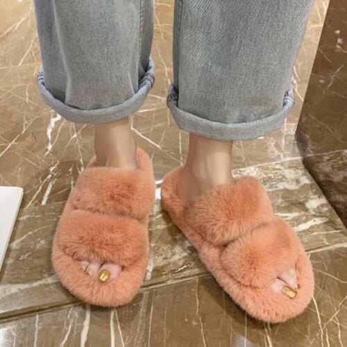 Indoor Women Fur Slippers Fluffy Soft Furry Slides Thick Flats Heel Non Slip House Shoes Ladies Luxury Design Footwear Whosale