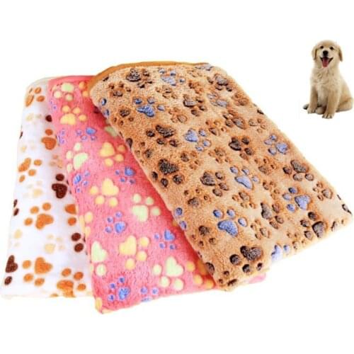 Newest Dog Warm Blanket Hot Winter Use Fleece Soft Touch 76*104 cm Large Size Cat Sleeping Blanket Quilt Dog Product Decoration